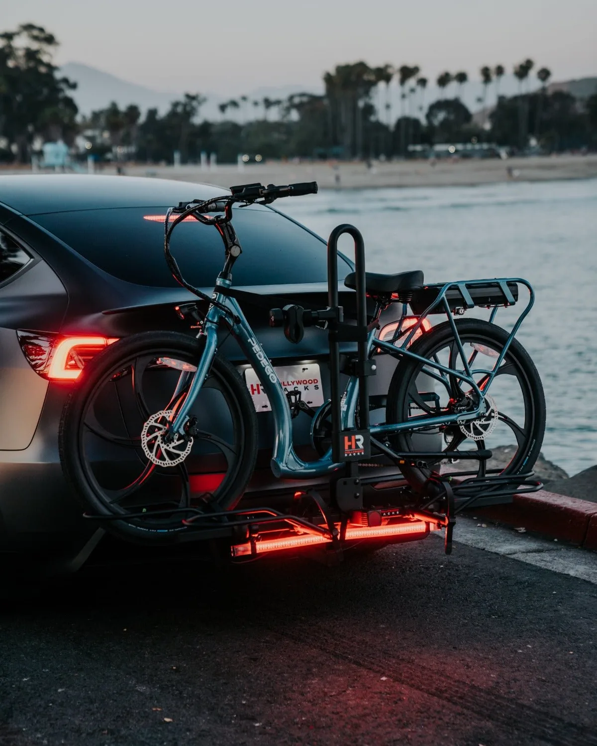 Hollywood Racks RV Rider 2-Bike — product detail (Hollywood Racks)