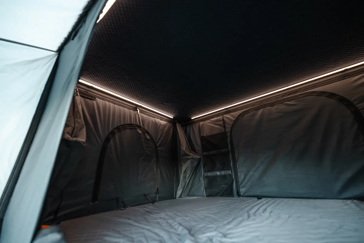 Smittybilt Aluminum Pop-Up RTT — product detail (Smittybilt)